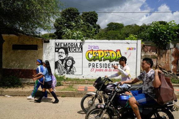 In Colombia's Caribbean neighboring towns back opposing presidential candidates